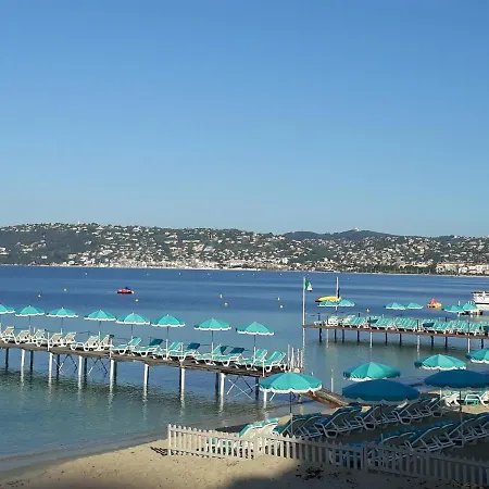 L'emeraude T2 Terrasse Jardinet Antibes