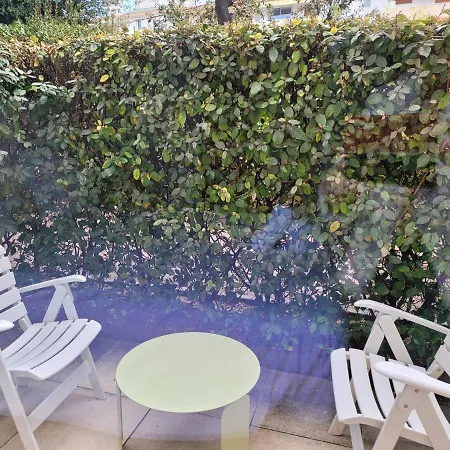 L'emeraude T2 Terrasse Jardinet