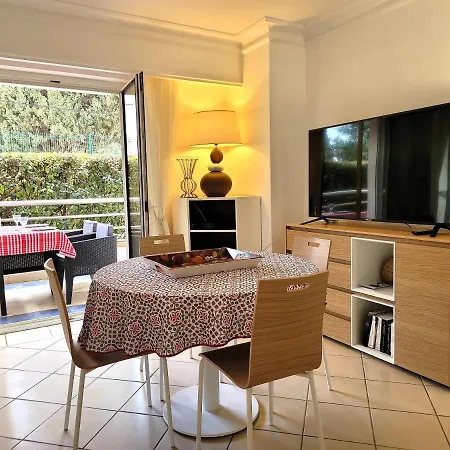 Apartman L'emeraude T2 Terrasse Jardinet Antibes